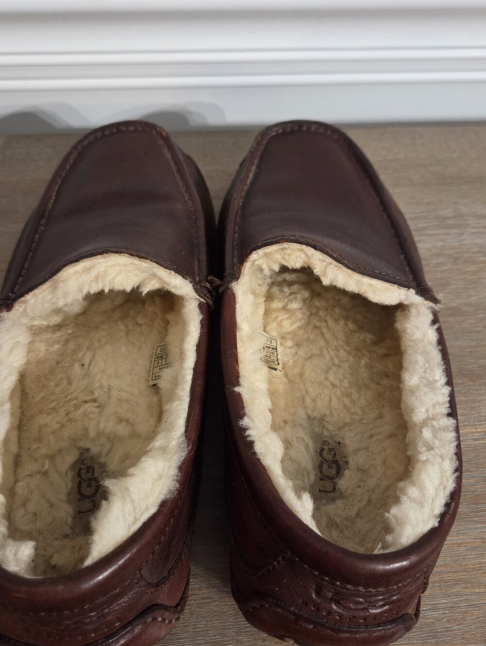 UGG MENS ASCOT SLIPPER LEATHER SHEEPSKIN LOAFER SHOE SIZE US 9 SPICE BROWN Wm 11